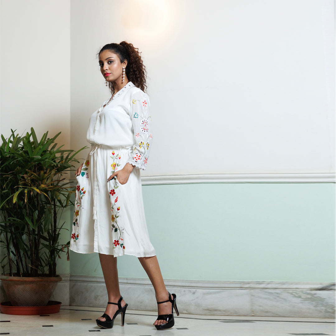 White crepe dress with multicolour embroidery