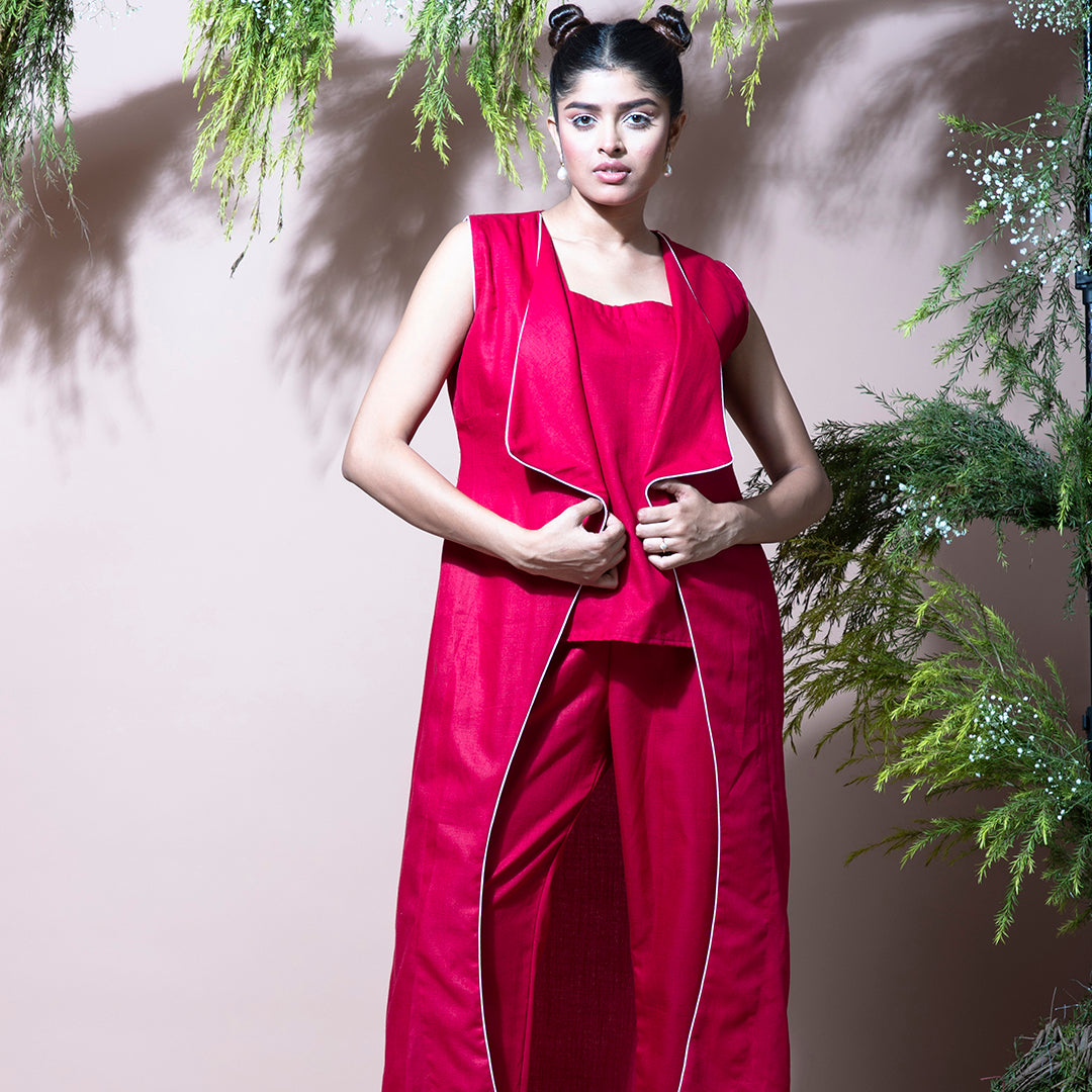 Red sleeveless coordset with jacket