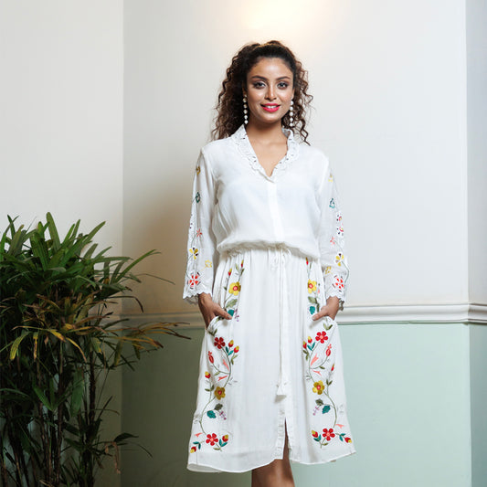 White crepe dress with multicolour embroidery